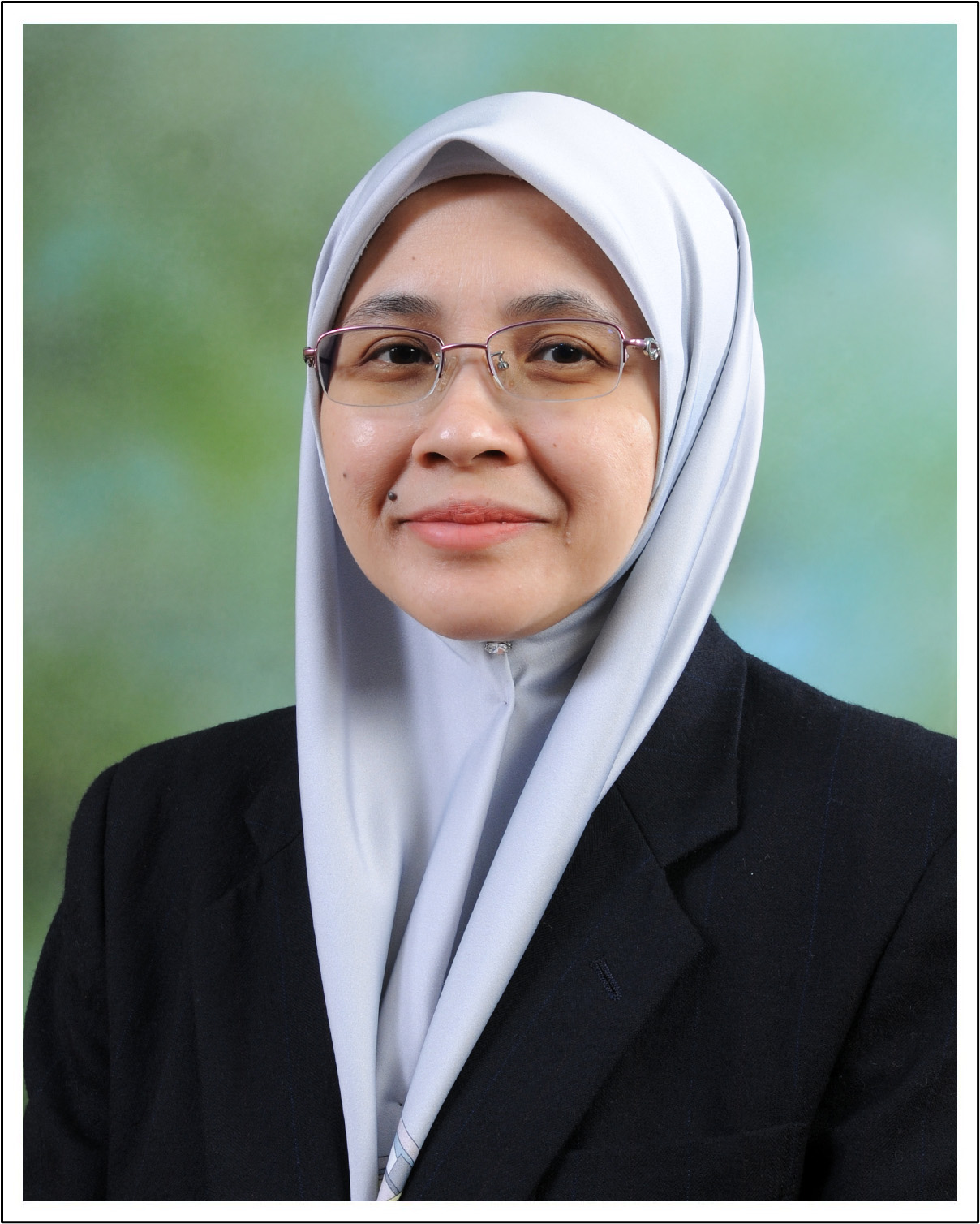 Dr Maryam Azlan